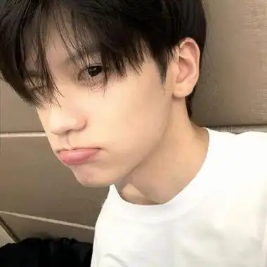 阳光帅气精致真人男头很小众 日系高颜值的高冷的男头合集_男生头像