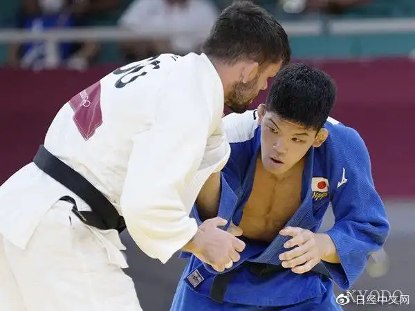 对手的影像并进行分析自奥运会首日起,日本连续4天夺得柔道项目金牌