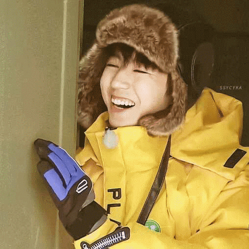 王俊凯笑容动图合集 治愈满分的王总