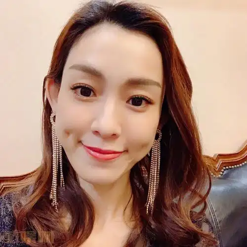 范玮琪甜美自拍