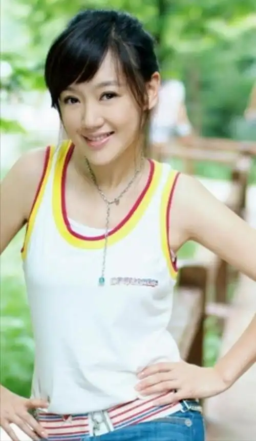 薛佳凝分手14年后胡歌娶妻生子她却选择出家背后心酸无人知