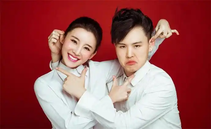 张玮杨烨宣布结婚