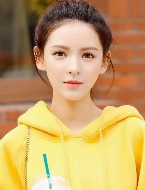 原创张予曦走红哪有那么简单想要脱颖而出就是要懂得借力懂了么