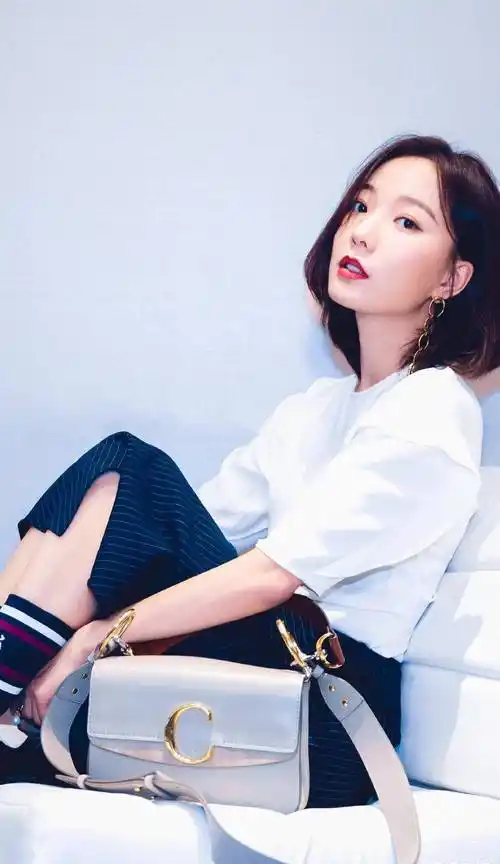 有一种"胖"叫王珞丹,明明肚子上赘肉明显,网友却说喜欢!