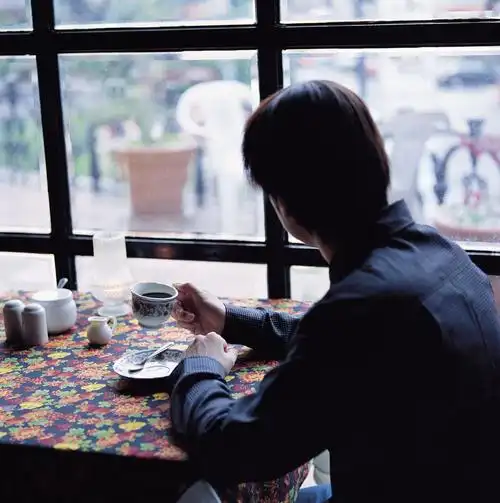 职场男性工作压力大可能会增加早逝风险,合理减轻压力才是正确方法