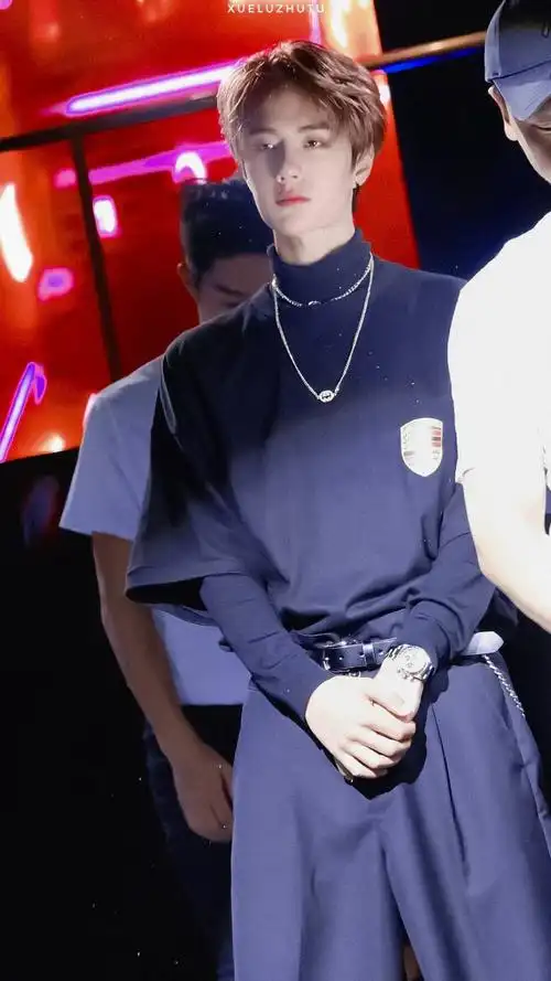 王一博吹灰舞图图源见水印 - 高清图片,堆糖,美图壁纸兴趣社区