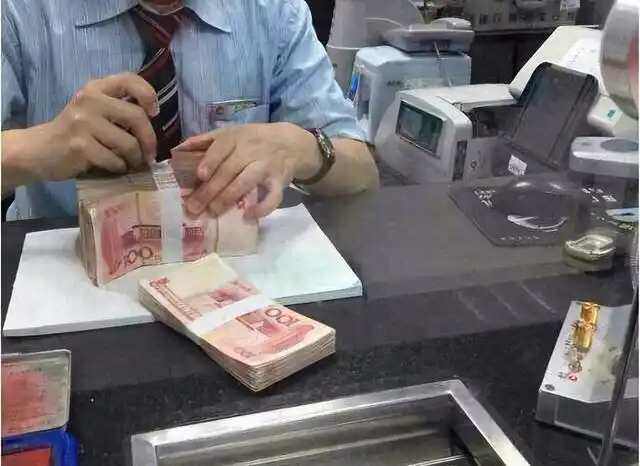 农行卡能往存折里转钱吗农商银行存折上的钱可以转到农业银行上吗