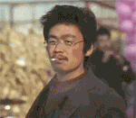 王宝强在hello 树先生的电影中,有一段经典的抽烟镜头,有没有动图啊