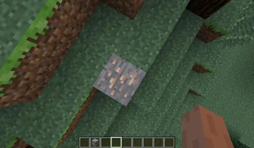 图种中间的就是铁矿