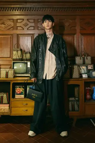 唐晓天出席品牌活动复古童趣闪回童年