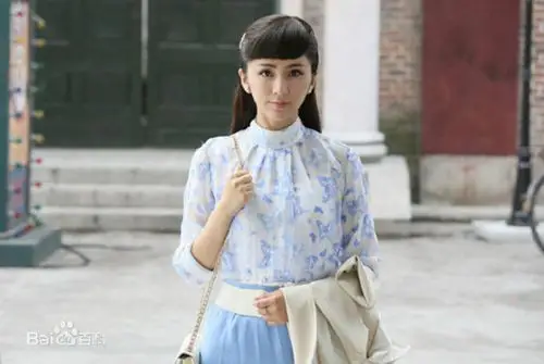 钱璇《伏击》演美艳医生,风情万种!