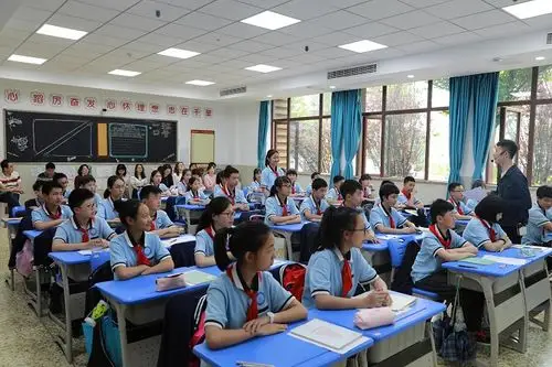 重庆市两江巴蜀中学