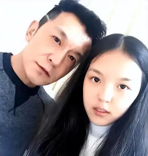 哈文:陪读生活结束后,回国后就立马带女儿到上海拜访王冠