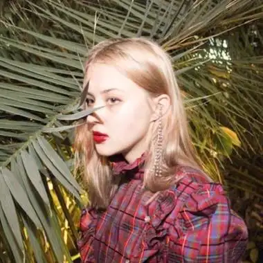 欧美气质女高清头像好看欧美范女生高清图片头像