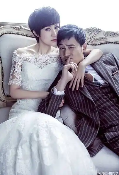 鲍蕾晒照纪念相恋二十年再披婚纱与陆毅秀恩爱