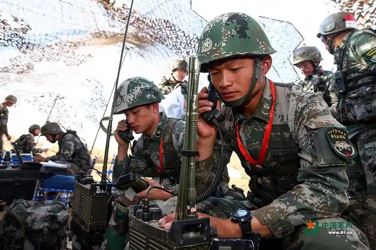 高清朱日和军演暴风雨与草原狼巅峰对决14
