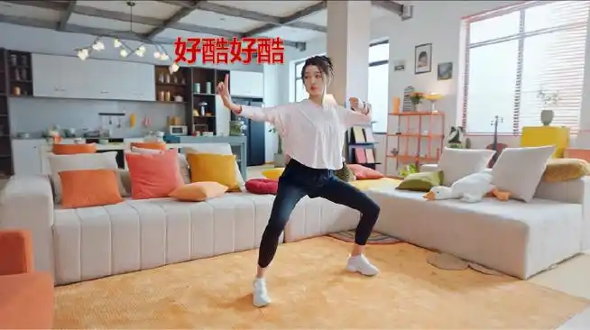 当代年轻人是懂八段锦的##关晓彤练八段锦