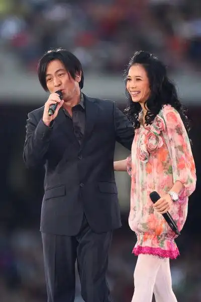 莫文蔚,张洪量北京携手