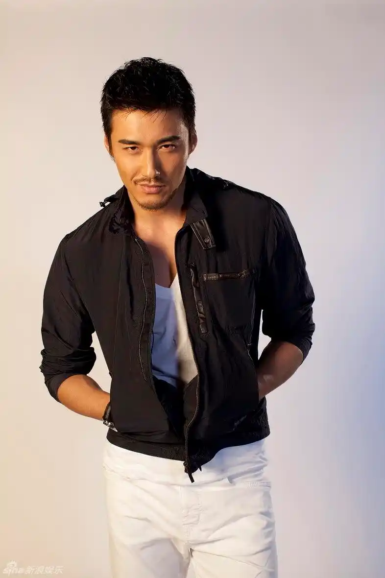 胡兵在澳门dfs环球免税店演绎emporio armani安普里奥·阿玛尼2010