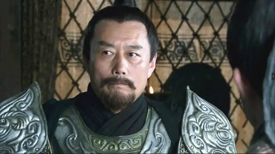 三国初期最牛的军阀大佬,关张赵尽在麾下,一手好牌却打得稀烂!_公孙瓒