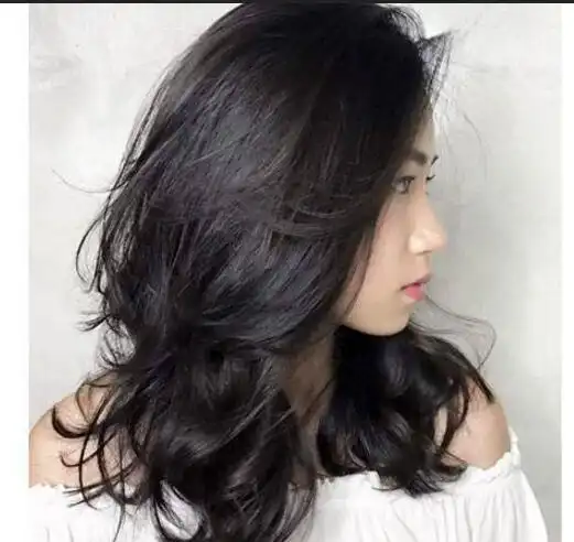 女生云朵烫短发发型图片
