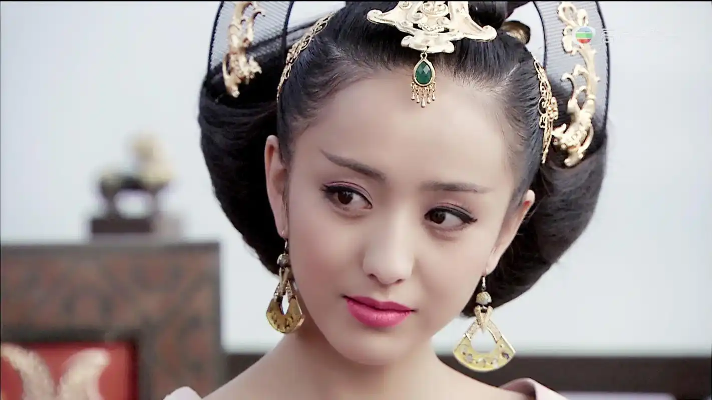 崔烁鸣:气质是你成交客户的关键因素之一