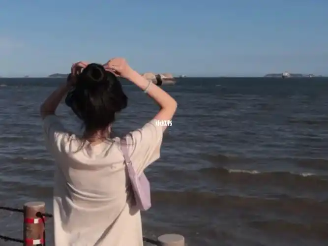 厦门旅行  #海边拍照  #丸子头  #今日发型