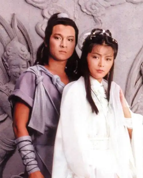 1983年,由刘德华,陈玉莲主演的金庸武侠剧《神雕侠侣》风靡整个华人