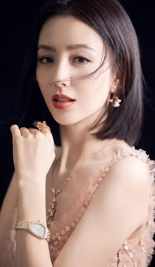 原创佟丽娅近照身材不是一般的好美丽动人网友好傻啊陈思诚