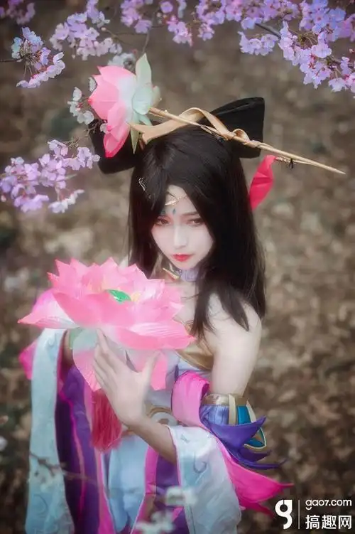 王者荣耀超美貂蝉cos 最强王者小姐姐az教你上分