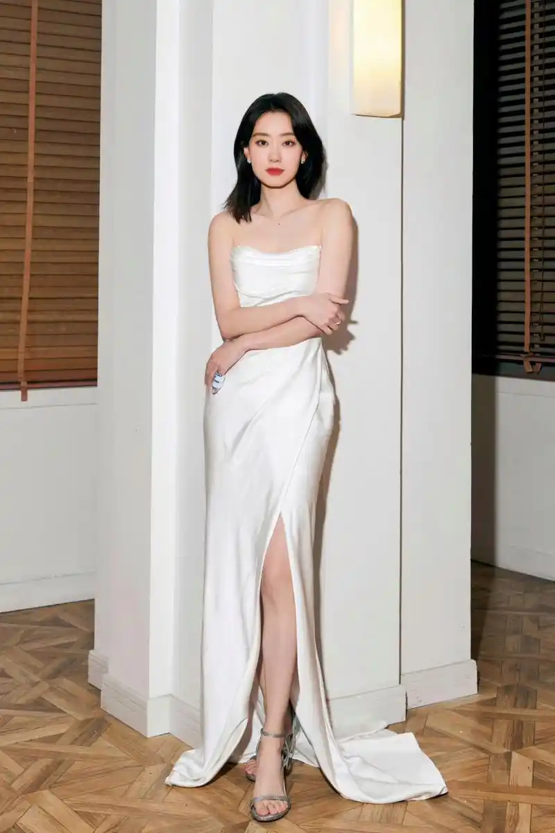 张小斐的腿真的好细