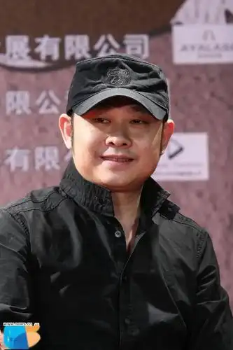 传奇歌手刀郎重出江湖唱诵金刚经