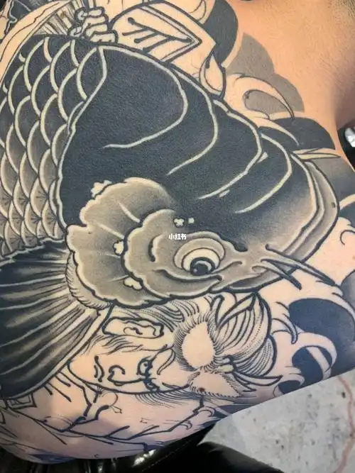 传统纹身  #南昌纹身哪里好  #南昌纹身店  #鲤鱼纹身  #满背纹身
