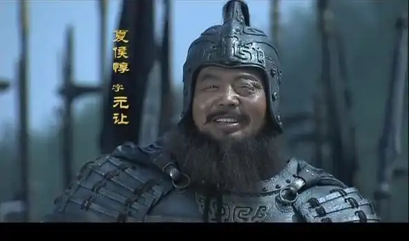 三国时期,曹操给谋士们开会,正说着话 ,他突然学起了狗叫.