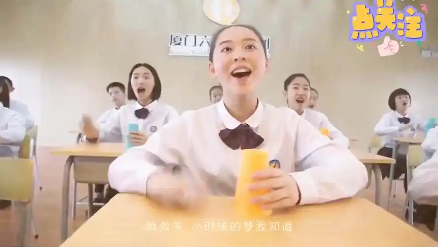 中小学课桌手势舞《稻香》