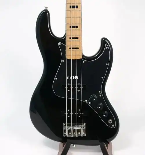 特惠贝斯94黑色是矛盾的 既谦卑又高贵