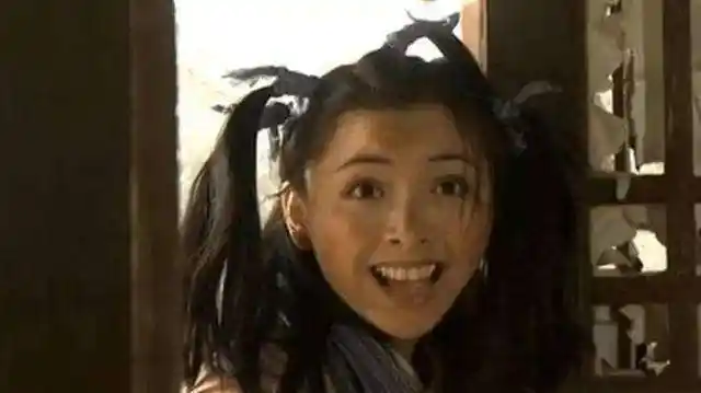 在李亚鹏版《射雕英雄传》中,黄小蕾饰演"傻姑".