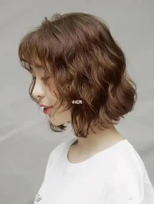 烫一次就会爱上的中短发超可爱减龄适合水波纹烫发 木马卷慵懒复古