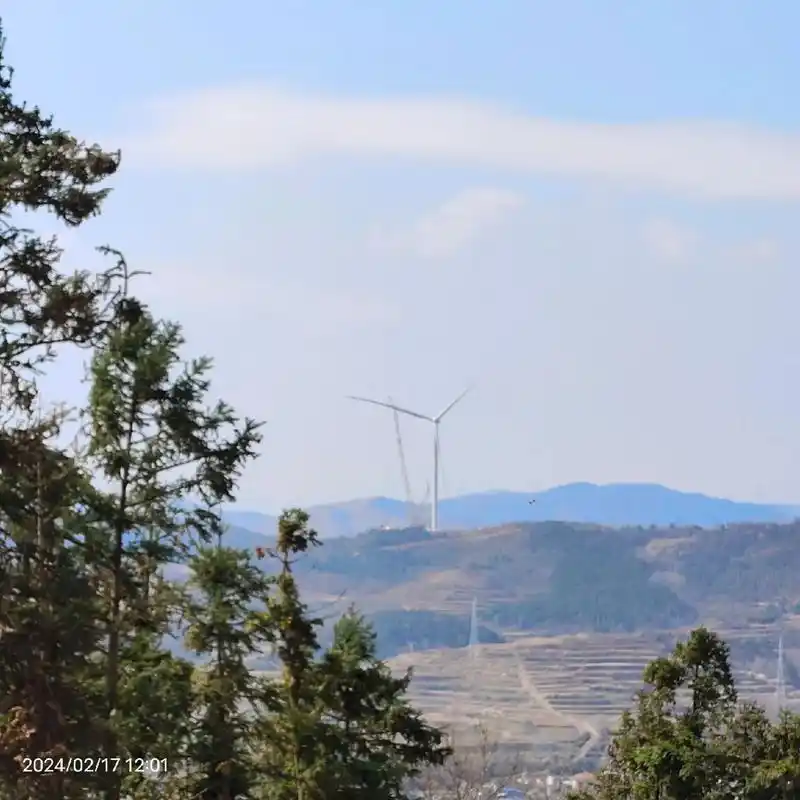 初八上午带着老公和孩子去爬儿时经常爬的"高山"——金牛山.来 - 抖音