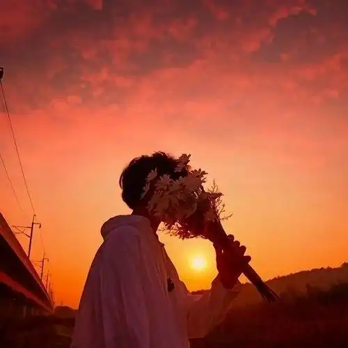 旧事碍黄昏的头像