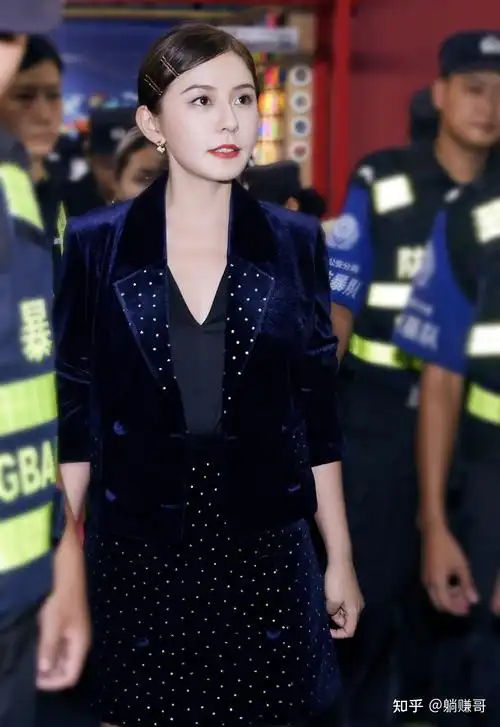 热依扎壁纸 - 知乎