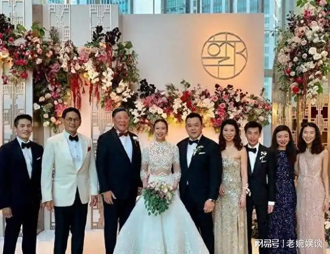 香港豪门联姻,世纪婚礼的背后,是真爱还是利益?
