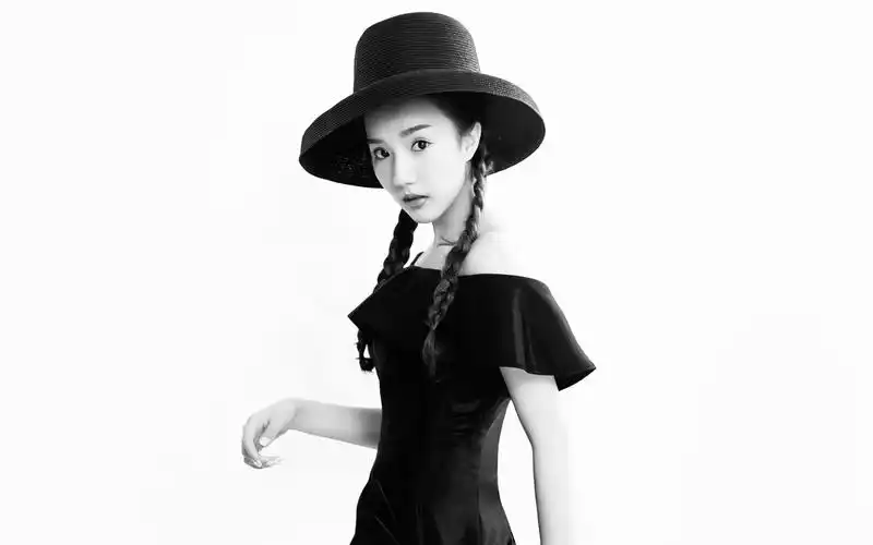 苏晓彤黑白大片高清桌面壁纸