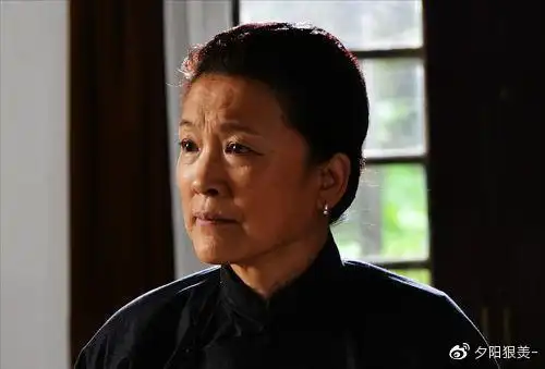 国家一级演员宋春丽,多年求子未能如愿,终于在61岁升级为妈妈