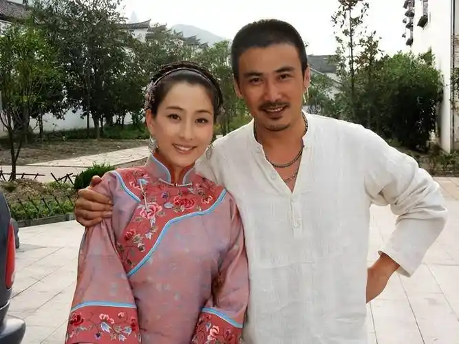 柳云龙出轨风波升级!知情者透露细节,为了小三坚决与徐欣离婚