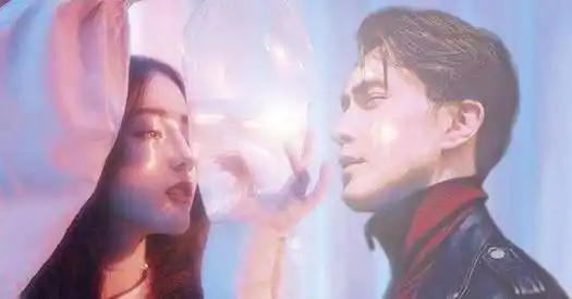 事实上,如果迪丽热巴和高伟光在一起还是蛮般配的,俊男靓女的组合也是