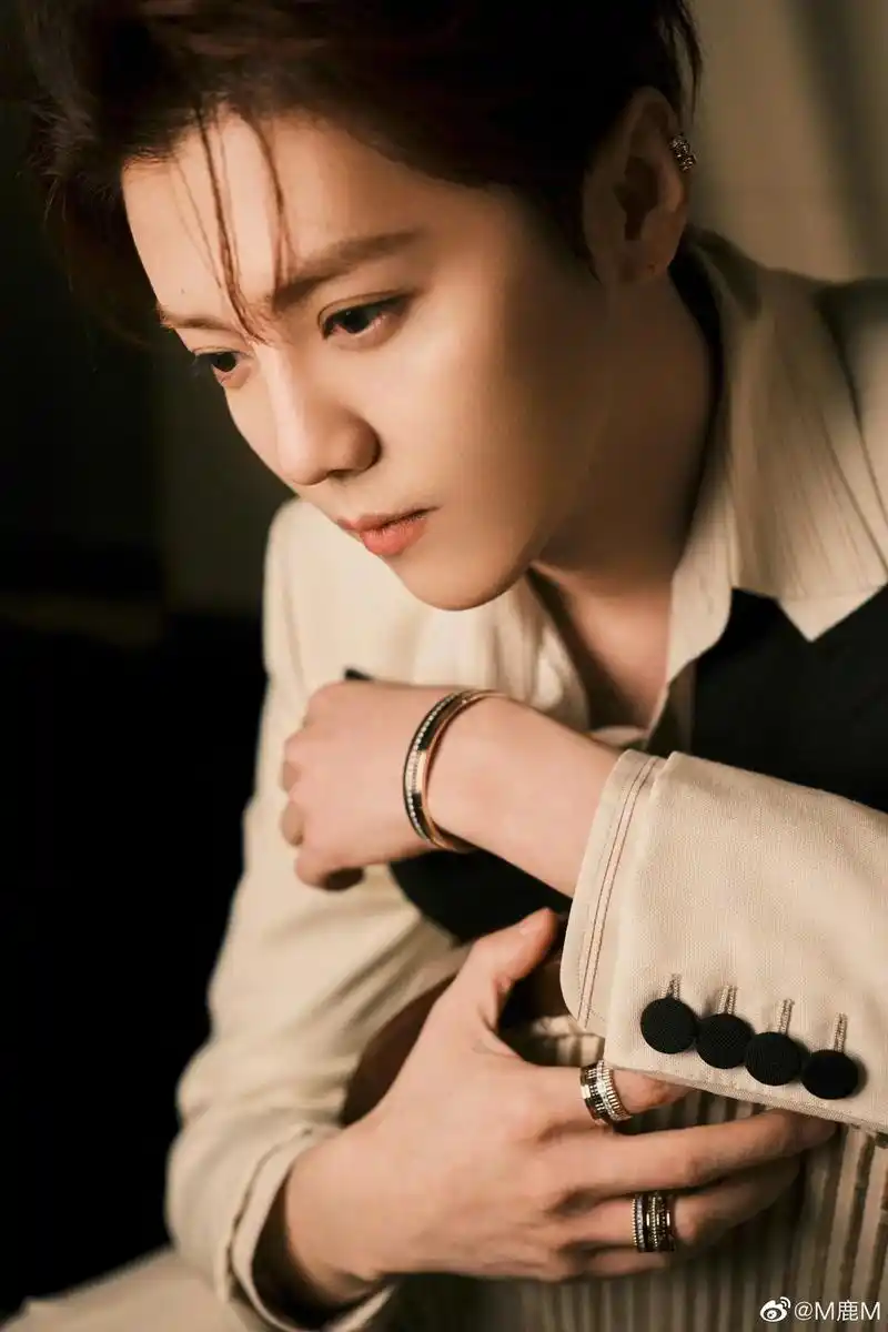 冬天到来就是我鹿发歌的时候#鹿晗新歌预告海报 #鹿晗 - 抖音