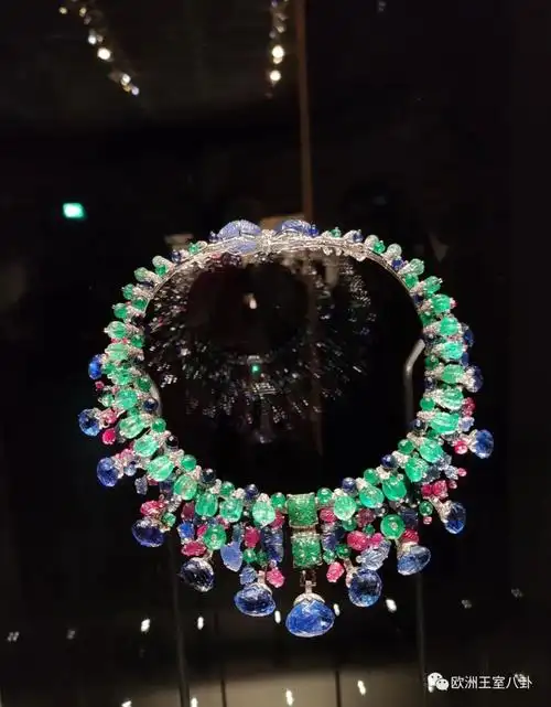 如何优雅地逛香港卡地亚珠宝展?_腾讯新闻