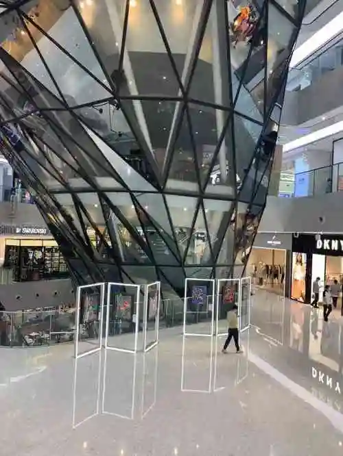 北京来福士中心-"几个个人比较喜欢的商场之一,东直门地铁直.