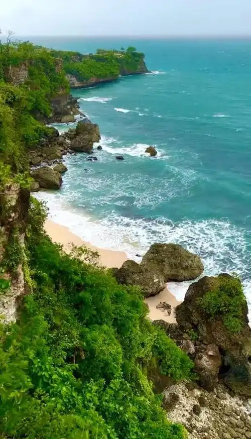 大海的颜色太漂亮了